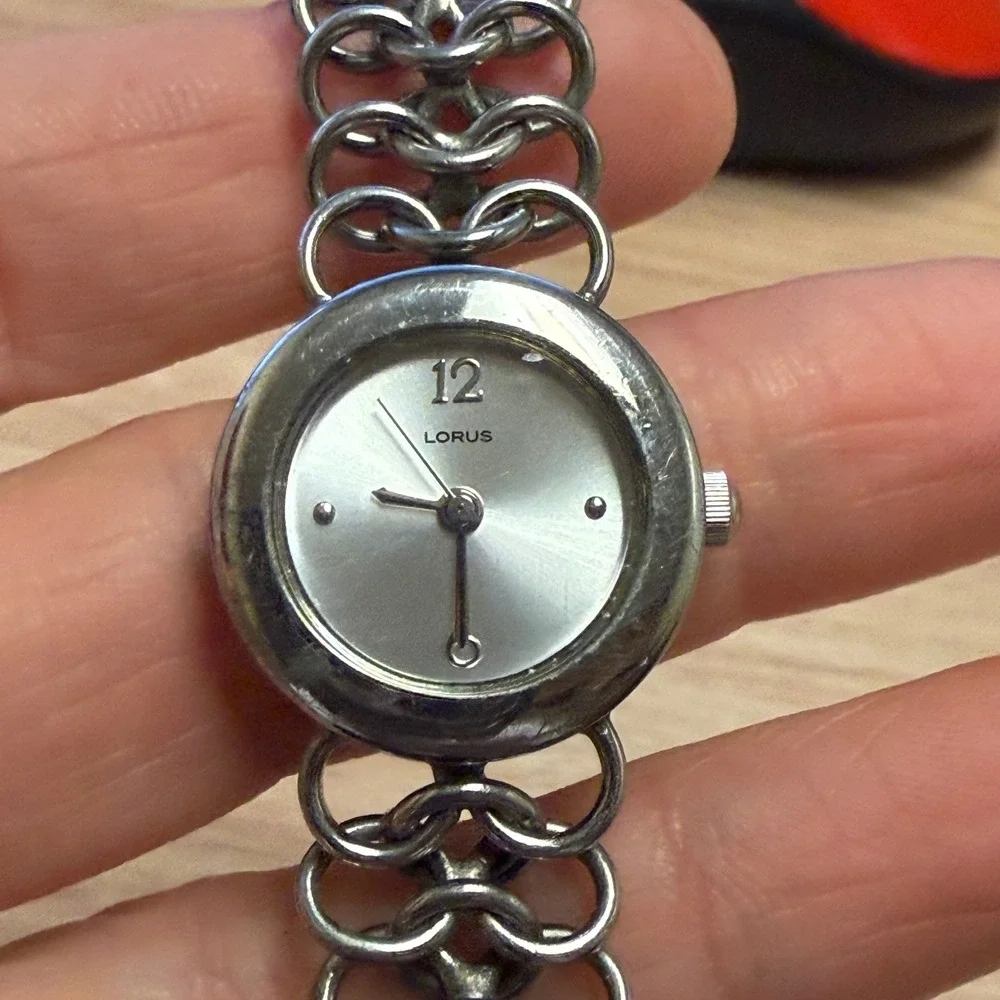 Lorus Womens Silver Chain Link Bracelet Watch Japan Movt LR0765 Round Dial Works